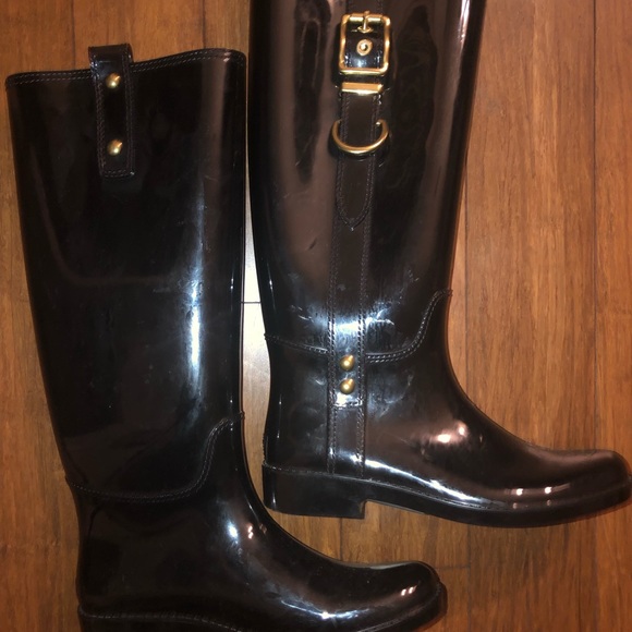 Coach Rainboots Size 6, 15.5 inches high - Picture 2 of 4